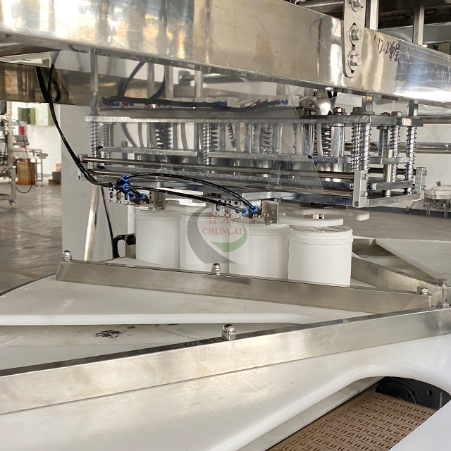 KIS-1800-4 Automatic Rotary Type Baby Wet Wipe Canister Alcohol Free Liquid Filling Sealing Machine